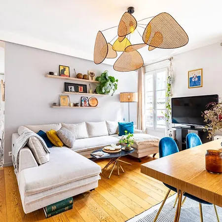 Guestready - Parisian Panache Near Notre Dame Apartment